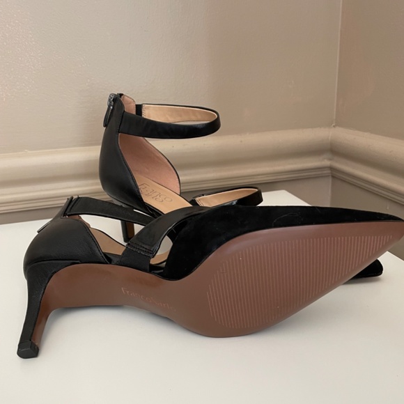 Franco Sarto black suede closed toed shoes - Picture 5 of 6